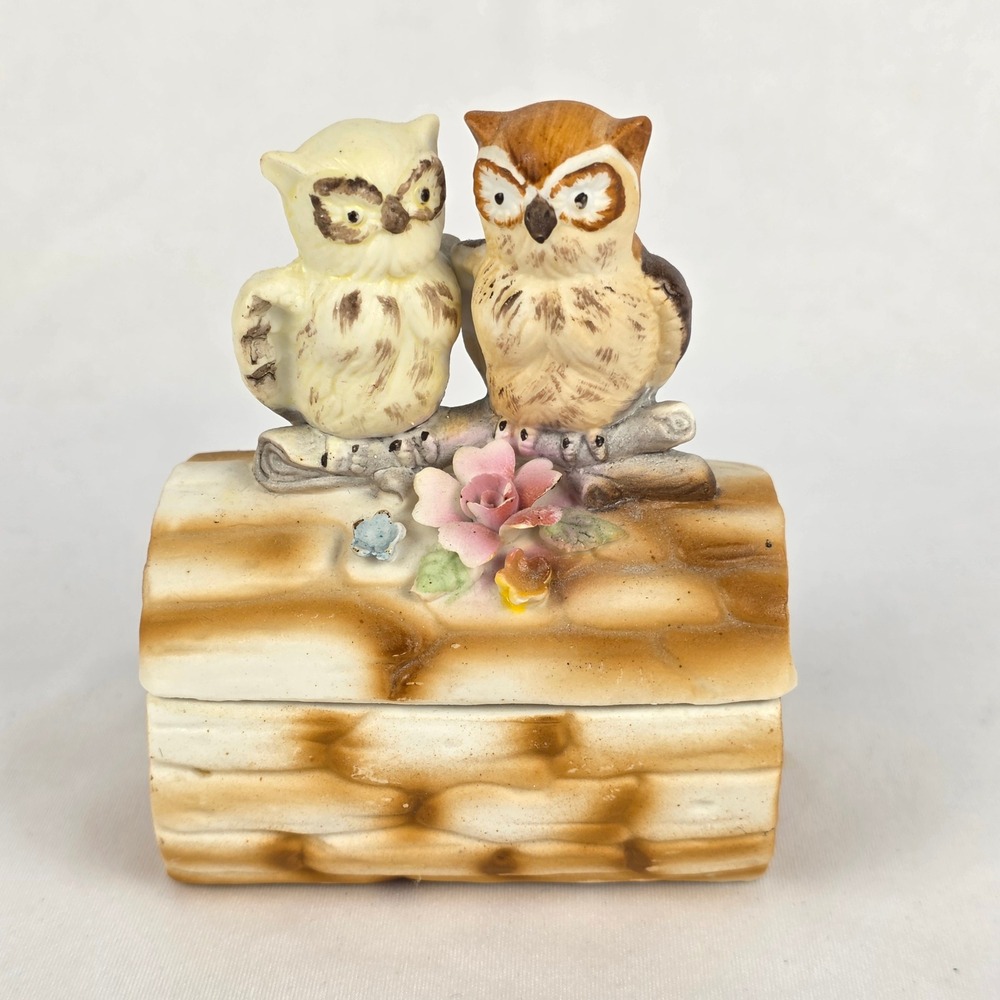 Vtg Ceramic Owl Couple Trinket Box 70s Sitting Log Floral Accent Marked 44/367